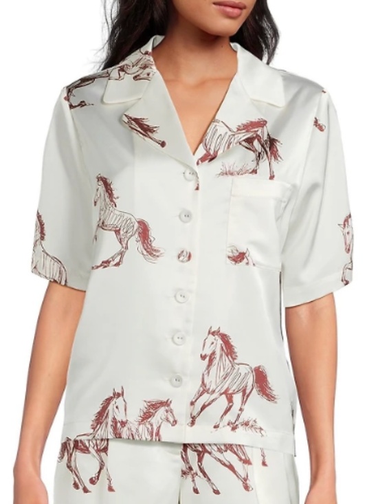 Le' Al.x Tops - Le' AL.X horse print satin blouse nwt size large L